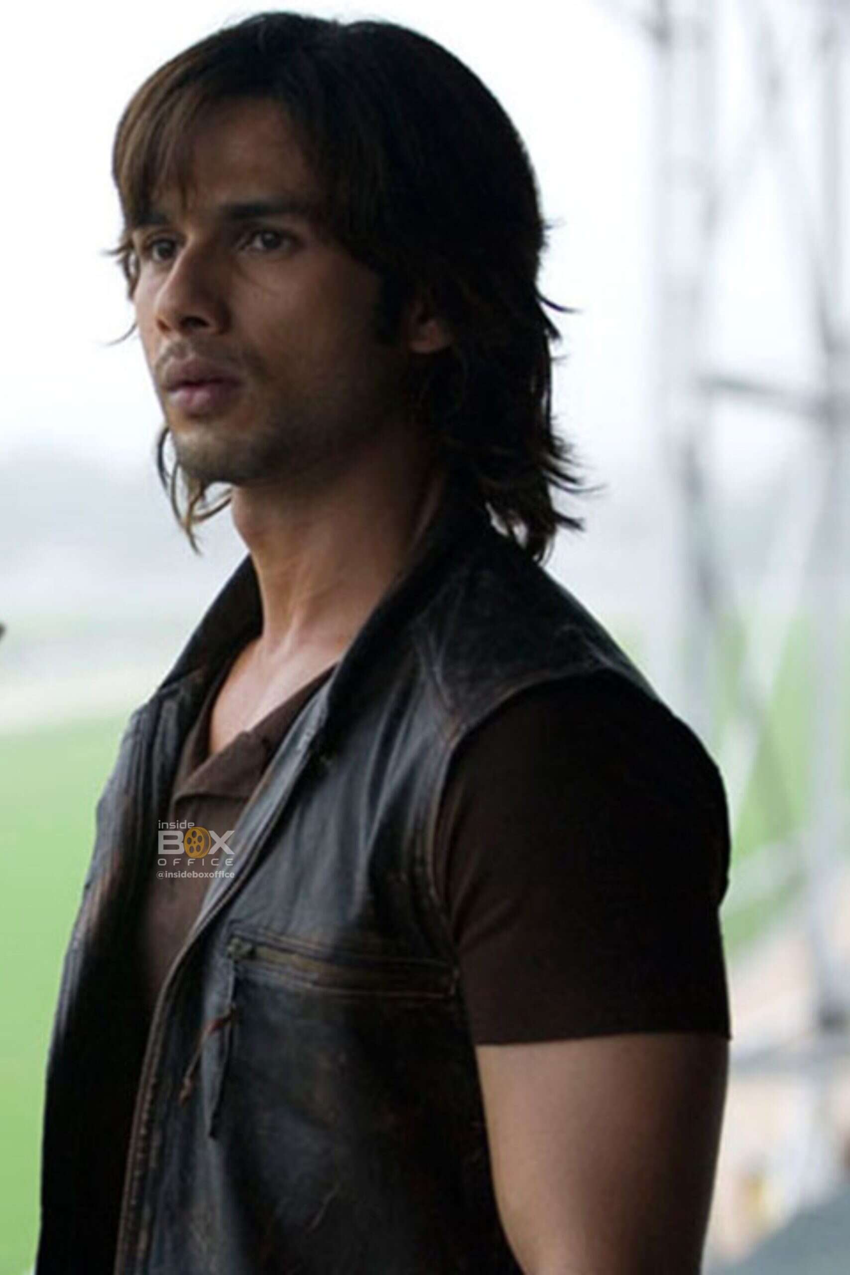 Shahid Kapoor - Inside Box Office Kaminey Poster